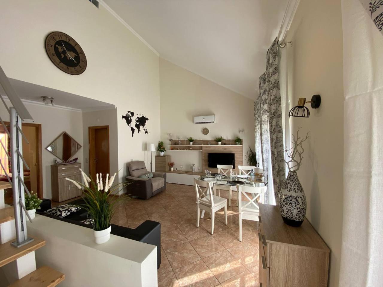 Guesthouse Milagre Centro Фару Екстер'єр фото