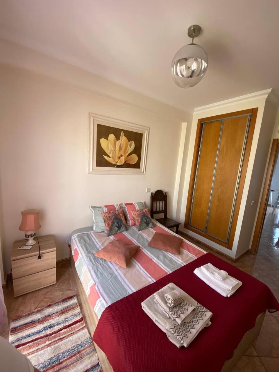 Guesthouse Milagre Centro Фару Екстер'єр фото